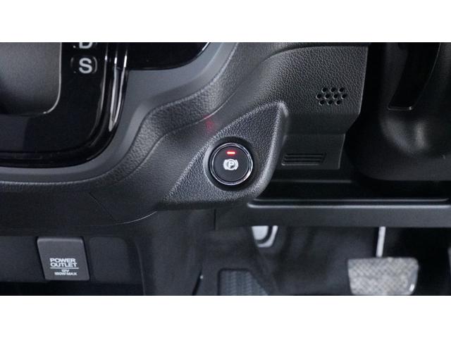 敷地内に国指定の整備工場も完備！