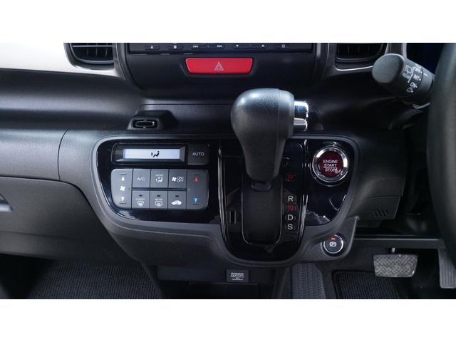 当店は大手保険会社の代理店！専任スタッフが常駐しておりますのでご相談はどうぞお気軽に♪