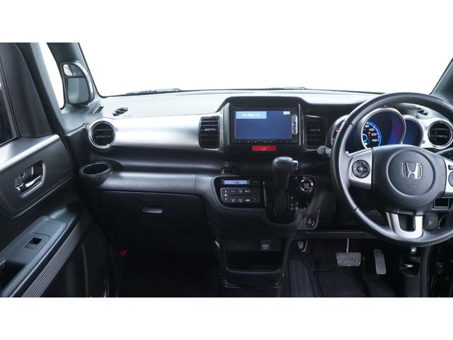 全てが当社で完結します！軽モールは、トータルカーサポート店です。保険屋さんへのお電話や修理、保険更新や車検、めんどうな手続きまで全ておまかせください。