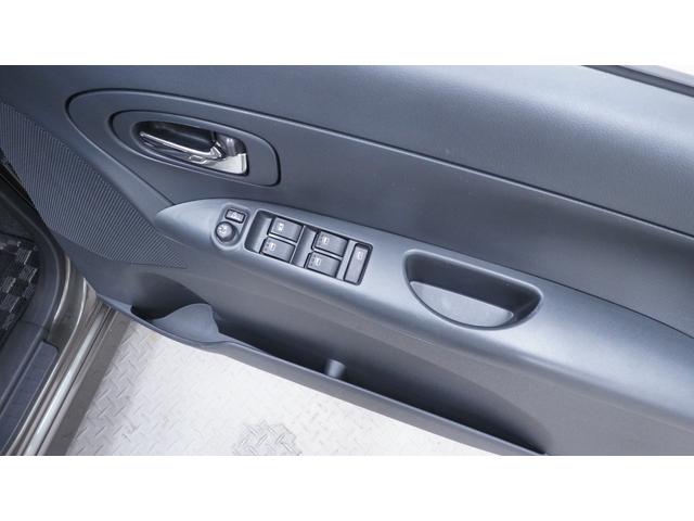 タント カスタムＸ　禁煙車　社外ナビ　地デジＴＶ　Ｂｌｕｅｔｏｏｔｈ　パワースライドドア　ＨＩＤヘッドライト　ＥＴＣ　キーフリー　ＡＵＴＯエアコン　ミラクルオープンドア　ベンチシート　アームレスト　純正１４インチアルミ（13枚目）