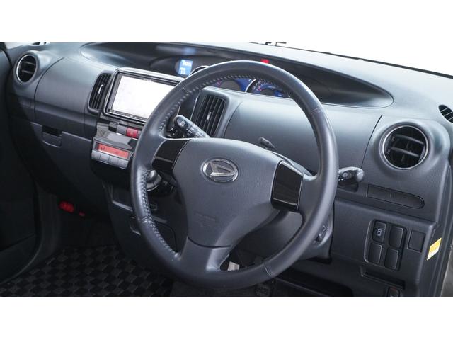 タント カスタムＸ　禁煙車　社外ナビ　地デジＴＶ　Ｂｌｕｅｔｏｏｔｈ　パワースライドドア　ＨＩＤヘッドライト　ＥＴＣ　キーフリー　ＡＵＴＯエアコン　ミラクルオープンドア　ベンチシート　アームレスト　純正１４インチアルミ（17枚目）