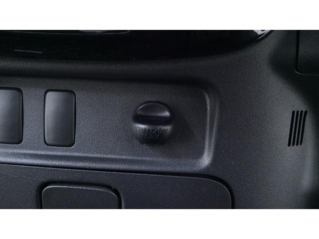 タント カスタムＸ　禁煙車　社外ナビ　地デジＴＶ　Ｂｌｕｅｔｏｏｔｈ　パワースライドドア　ＨＩＤヘッドライト　ＥＴＣ　キーフリー　ＡＵＴＯエアコン　ミラクルオープンドア　ベンチシート　アームレスト　純正１４インチアルミ（30枚目）