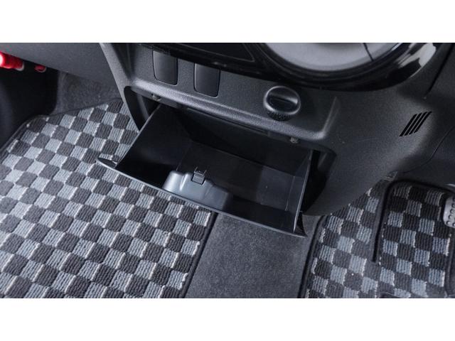 タント カスタムＸ　禁煙車　社外ナビ　地デジＴＶ　Ｂｌｕｅｔｏｏｔｈ　パワースライドドア　ＨＩＤヘッドライト　ＥＴＣ　キーフリー　ＡＵＴＯエアコン　ミラクルオープンドア　ベンチシート　アームレスト　純正１４インチアルミ（31枚目）