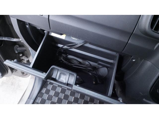 タント カスタムＸ　禁煙車　社外ナビ　地デジＴＶ　Ｂｌｕｅｔｏｏｔｈ　パワースライドドア　ＨＩＤヘッドライト　ＥＴＣ　キーフリー　ＡＵＴＯエアコン　ミラクルオープンドア　ベンチシート　アームレスト　純正１４インチアルミ（37枚目）