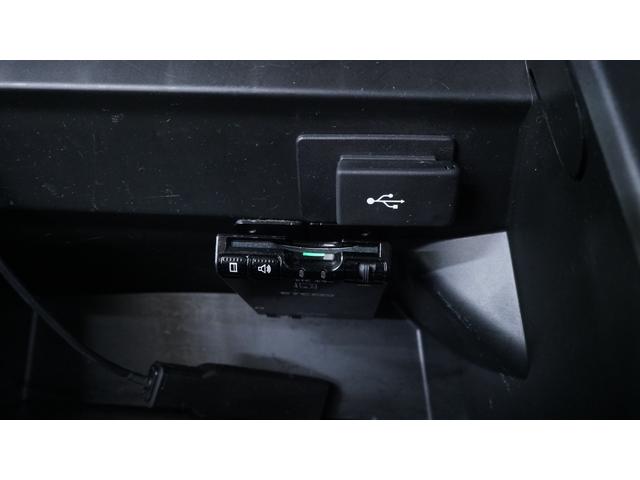 Ｎ－ＢＯＸカスタム Ｇ　ＳＳパッケージ　禁煙車　後期　純正ナビ　フルセグＴＶ　バックカメラ　両側パワースライドドア　衝突被害軽減ブレーキ　スマートキー　ＡＵＴＯライト　ＡＵＴＯエアコン　ＥＴＣ　純正１４インチアルミ　アイドリングストップ（11枚目）