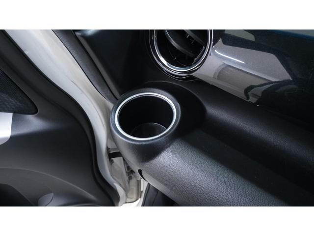 Ｎ－ＢＯＸカスタム Ｇ　ＳＳパッケージ　禁煙車　後期　純正ナビ　フルセグＴＶ　バックカメラ　両側パワースライドドア　衝突被害軽減ブレーキ　スマートキー　ＡＵＴＯライト　ＡＵＴＯエアコン　ＥＴＣ　純正１４インチアルミ　アイドリングストップ（32枚目）