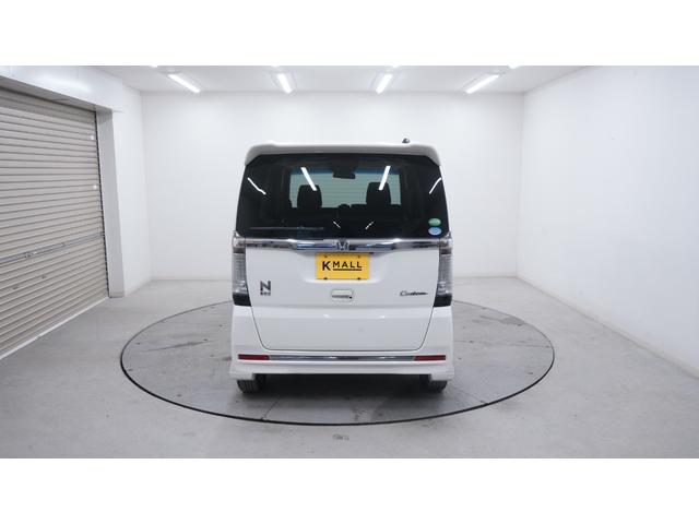 Ｎ－ＢＯＸカスタム Ｇ　ＳＳパッケージ　禁煙車　後期　純正ナビ　フルセグＴＶ　バックカメラ　両側パワースライドドア　衝突被害軽減ブレーキ　スマートキー　ＡＵＴＯライト　ＡＵＴＯエアコン　ＥＴＣ　純正１４インチアルミ　アイドリングストップ（61枚目）