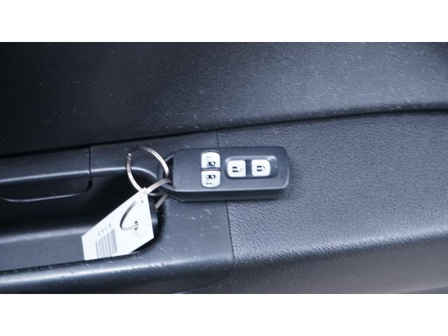 Ｎ－ＢＯＸ Ｇ　ＳＳパッケージ　禁煙車　Ｇａｔｈｅｒｓ’ナビ　両側パワースライドドア　スマートキー　ＡＵＴＯエアコン　ヘッドライトレベライザー　ステアリングスイッチ　電動格納ドアミラーウィンカー　純正１４インチアルミホイール（16枚目）