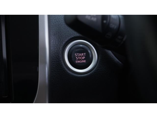 ｅＫカスタム Ｔ　禁煙車　社外ナビ　フルセグＴＶ　ＣＤ／ＤＶＤ　バックモニター　ＨＩＤヘッドライト　ＡＵＴＯライト　スマートキー　プッシュスタート　アームレスト　純正１５インチアルミホイール　革巻きハンドル　ＥＴＣ（12枚目）