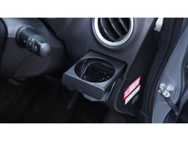 ｅＫカスタム Ｔ　禁煙車　社外ナビ　フルセグＴＶ　ＣＤ／ＤＶＤ　バックモニター　ＨＩＤヘッドライト　ＡＵＴＯライト　スマートキー　プッシュスタート　アームレスト　純正１５インチアルミホイール　革巻きハンドル　ＥＴＣ（20枚目）