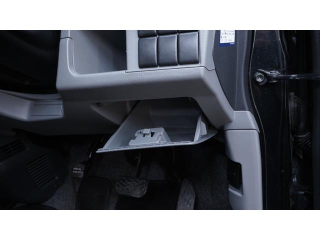 ���X�͑��ی���Ђ̑㗝�X�I��C�X�^�b�t���풓���Ă���܂��̂ł����k�͂ǂ������C�y�Ɂ�