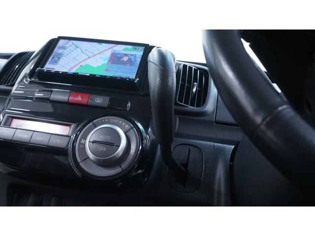 ���X�͑��ی���Ђ̑㗝�X�I��C�X�^�b�t���풓���Ă���܂��̂ł����k�͂ǂ������C�y�Ɂ�