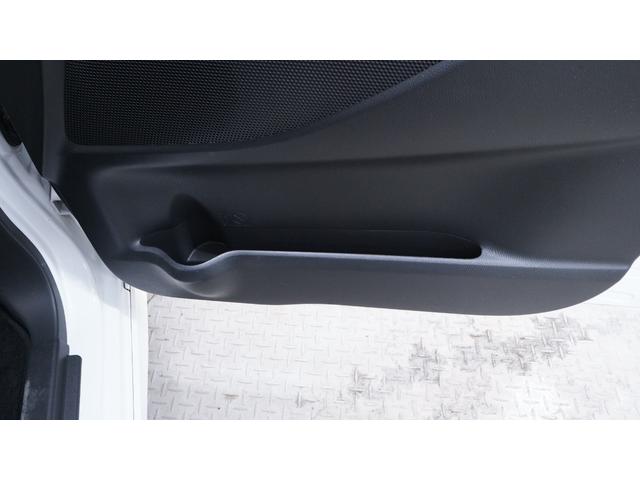 デイズルークス ハイウェイスター　Ｘターボ　禁煙車　社外ＳＤナビ　フルセグＴＶ　ＣＤ／ＤＶＤ再生　アラウンドビューモニター　バックカメラ　パワースライドドア　インテリジェントキー　プッシュスタート　アームレスト　ベンチシート　ＬＥＤヘッドライト（17枚目）