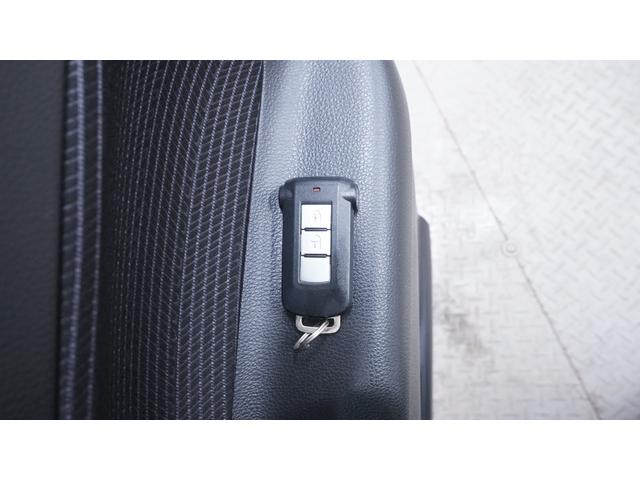 デイズルークス ハイウェイスター　Ｘターボ　禁煙車　社外ＳＤナビ　フルセグＴＶ　ＣＤ／ＤＶＤ再生　アラウンドビューモニター　バックカメラ　パワースライドドア　インテリジェントキー　プッシュスタート　アームレスト　ベンチシート　ＬＥＤヘッドライト（18枚目）