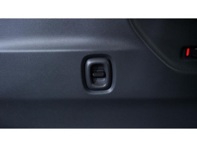 ���X�͑��ی���Ђ̑㗝�X�I��C�X�^�b�t���풓���Ă���܂��̂ł����k�͂ǂ������C�y�Ɂ�