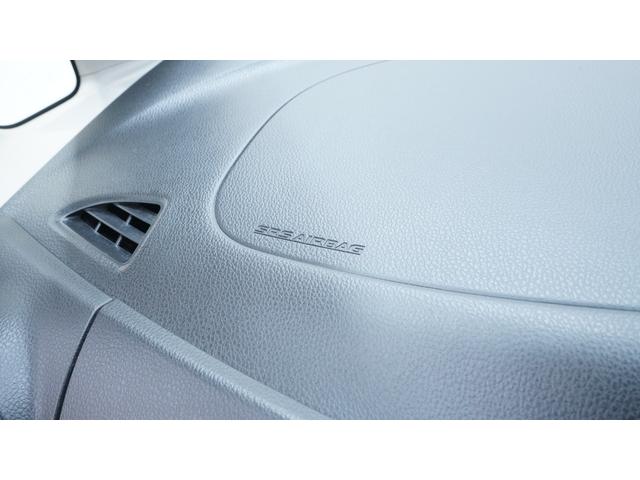 ｅＫカスタム Ｔ　禁煙車　ターボ　ディスプレイオーディオ　バックカメラ　スマートキー　プッシュスタート　ベンチシート　アームレスト　革巻きハンドル　電動格納ドアミラーウィンカー　純正１５インチアルミホイール（29枚目）