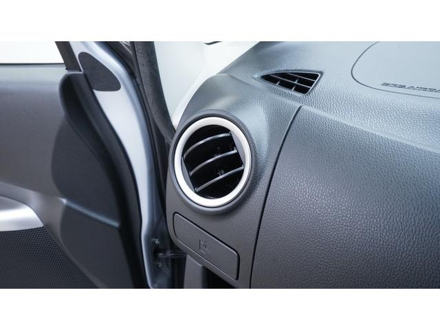 ｅＫカスタム Ｔ　禁煙車　ターボ　ディスプレイオーディオ　バックカメラ　スマートキー　プッシュスタート　ベンチシート　アームレスト　革巻きハンドル　電動格納ドアミラーウィンカー　純正１５インチアルミホイール（30枚目）