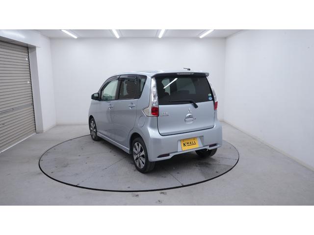 ｅＫカスタム Ｔ　禁煙車　ターボ　ディスプレイオーディオ　バックカメラ　スマートキー　プッシュスタート　ベンチシート　アームレスト　革巻きハンドル　電動格納ドアミラーウィンカー　純正１５インチアルミホイール（65枚目）