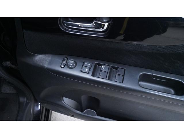 ���X�͑��ی���Ђ̑㗝�X�I��C�X�^�b�t���풓���Ă���܂��̂ł����k�͂ǂ������C�y�Ɂ�