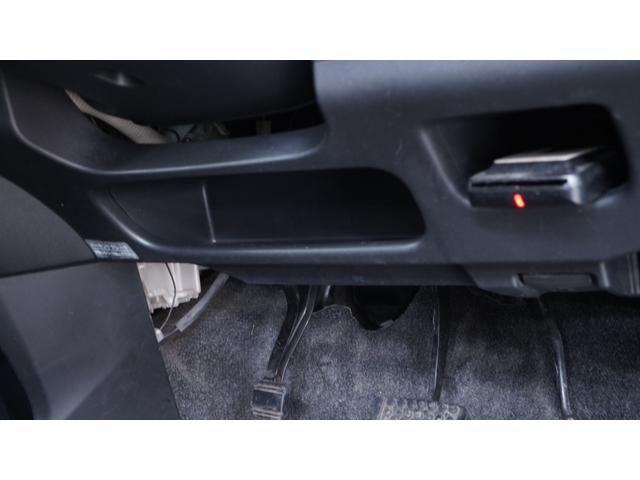 ムーヴ カスタム　Ｘリミテッド　禁煙車　社外メモリーナビ　フルセグＴＶ　Ｂｌｕｅｔｏｏｔｈ　ＣＤ／ＤＶＤ　バックカメラ　スマートキー　プッシュスタート　ベンチシート　アームレスト　ＬＥＤヘッドライト　ＡＵＴＯライト　ＡＵＴＯエアコン（21枚目）