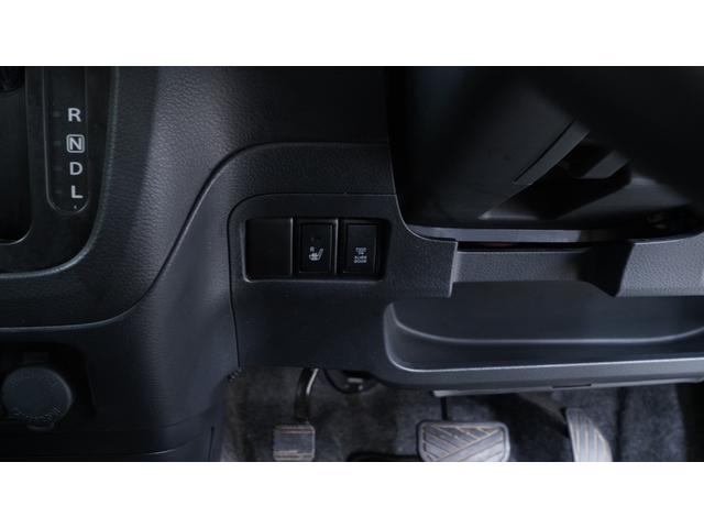 スペーシアカスタム GS パワースライドドア スマートキー プッシュスタート ベンチシート アームレスト ステアリングスイッチ チルトステアリング シートリフター HIDヘッドライト AUTOライト フォグライト(10枚目)