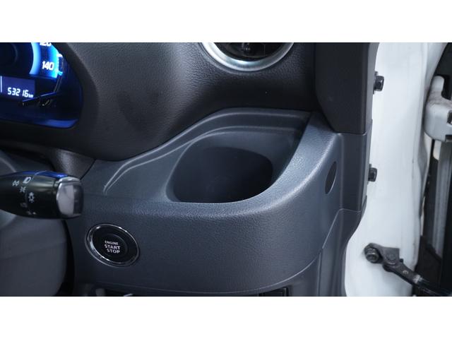 スペーシアカスタム GS パワースライドドア スマートキー プッシュスタート ベンチシート アームレスト ステアリングスイッチ チルトステアリング シートリフター HIDヘッドライト AUTOライト フォグライト(19枚目)