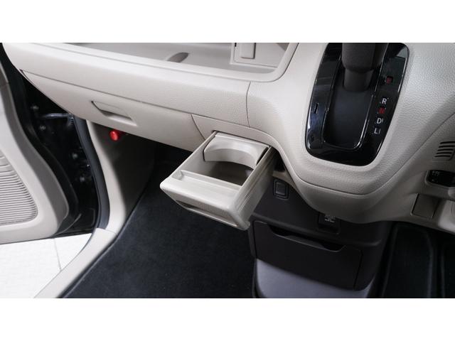 ���X�͑��ی���Ђ̑㗝�X�I��C�X�^�b�t���풓���Ă���܂��̂ł����k�͂ǂ������C�y�Ɂ�