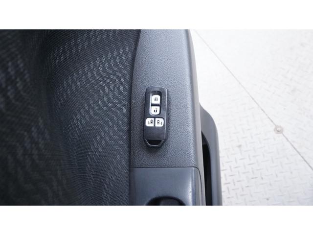 Ｎ－ＢＯＸ＋カスタム Ｇ　ターボＳＳパッケージ　禁煙車　ワンオーナー　社外メモリーナビ　フルセグＴＶ　Ｂｌｕｅｔｏｏｔｈ　ＣＤ／ＤＶＤ　両側パワースライドドア　スマートキー　プッシュスタート　クルーズコントロール　　パドルシフト　ベンチシート（16枚目）