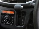 ２０周年記念車　純正ナビ　地デジＴＶ　衝突被害軽減ブレーキ　ステアリングスイッチ　スマートキー　シートヒーター　ＵＳＢ、ＨＤＭＩ、ＶＩＤＥＯポート付き　ＥＴＣ２．０　純正アルミ　アイドリングストップ（12枚目）