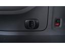 Ｇ・Ｌパッケージ　禁煙車　カロッツェリアナビ　地デジＴＶ　ＣＤ再生　パワースライドドア　スマートキー　プッシュスタート　ＡＵＴＯエアコン　ＨＩＤヘッドライト　ＡＵＴＯライト　ステアリングスイッチ　チルトステアリング（40枚目）