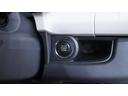 モコ Ｓ　フル装備　Ｗエアバック　禁煙車　地デジＴＶ　ＣＤ／ＤＶＤ再生　スマートキー　プッシュスタート　インパネＡＴ　ベンチシート　アームレスト　社外１３インチアルミホイール　アイドリングストップ（8枚目）