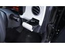 Ｓ　フル装備　Ｗエアバック　禁煙車　地デジＴＶ　ＣＤ／ＤＶＤ再生　スマートキー　プッシュスタート　インパネＡＴ　ベンチシート　アームレスト　社外１３インチアルミホイール　アイドリングストップ（18枚目）