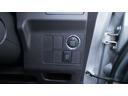 カスタム　Ｘ　社外オーディオ　スマートキー　プッシュスタート　ベンチシート　ＬＥＤヘッドライト　ＡＵＴＯライト　ＡＵＴＯエアコン　フォグライト　電動格納ドアミラーウィンカー　純正１４インチアルミホイール（9枚目）