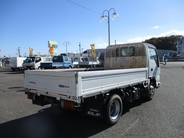 エルフトラック フルフラットロー　２ｔ積　平ボディ　オートマ　キーレス　集中ドアロック　全低床（8枚目）
