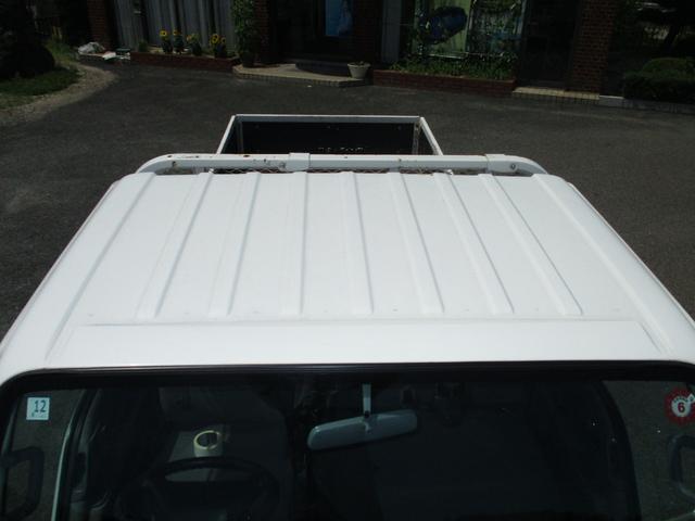 エルフトラック フルフラットロー　２ｔ積　平ボディ　オートマ　キーレス　集中ドアロック　全低床（12枚目）