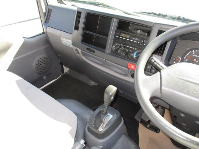 エルフトラック フルフラットロー　２ｔ積　平ボディ　オートマ　キーレス　集中ドアロック　全低床（24枚目）