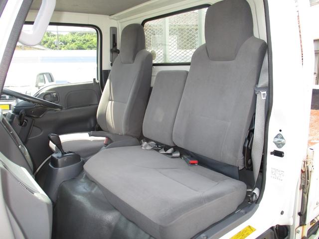 エルフトラック フルフラットロー　２ｔ積　平ボディ　オートマ　キーレス　集中ドアロック　全低床（30枚目）