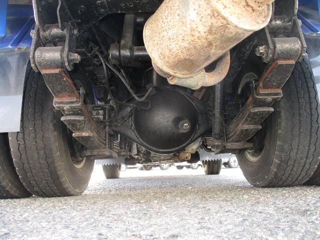 タイタントラック 強化ダンプ　２ｔ積　全低床　リヤダブルタイヤ（22枚目）