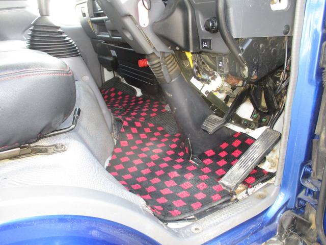 タイタントラック 強化ダンプ　２ｔ積　全低床　リヤダブルタイヤ（32枚目）