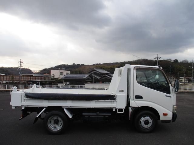デュトロ 　ダンプ　２ｔ積　全低床（4枚目）