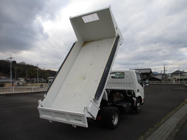 デュトロ 　ダンプ　２ｔ積　全低床（24枚目）