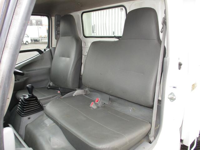 デュトロ 　ダンプ　２ｔ積　全低床（40枚目）