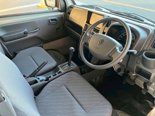 スーパーキャリイ 禁煙車 デュアルカメラブレーキサポート LEDヘッドランプ オートライトシステム ハイビームアシスト 電動格納ドアミラー キーレスエントリーシステム LED作業灯 エアコン パワステ パワーウインドウ(11枚目)