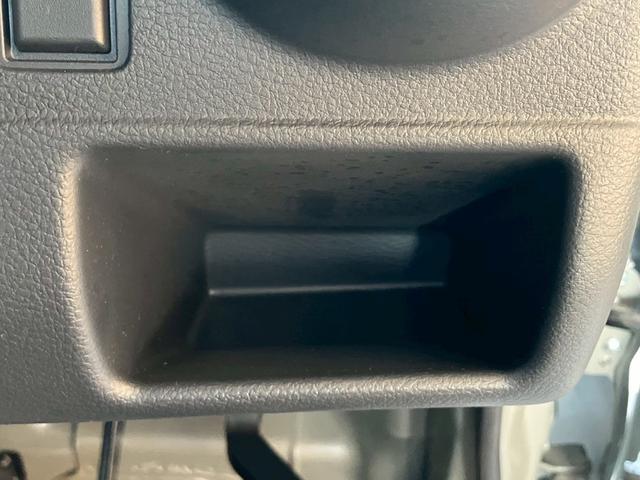 スーパーキャリイ 禁煙車 デュアルカメラブレーキサポート LEDヘッドランプ オートライトシステム ハイビームアシスト 電動格納ドアミラー キーレスエントリーシステム LED作業灯 エアコン パワステ パワーウインドウ(25枚目)