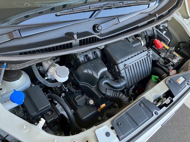 ワゴンR FX 禁煙車 CDプレーヤー装着車 デュアルカメラブレーキサポート 後退時ブレーキサポート オートライトシステム キーレスエントリーシステム 運転席シートヒーター フルオートエアコン アンブレラホルダー(31枚目)