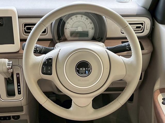 アルトラパン Ｘ　禁煙車　全方位モニター用カメラパッケージ装着車　ＬＥＤヘッドランプ　オートライトシステム　キーレス　１４インチアルミ　間欠ワイパー　デュアルカメラブレーキサポート　後退時ブレーキサポート（11枚目）