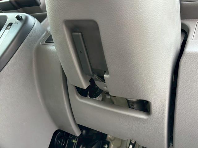 エブリイ ジョインターボ　禁煙車　ワンオーナー　バックアイカメラ付きディスプレイオーディオ装着車　ＬＥＤヘッドランプ　オートライトシステム　デュアルカメラブレーキサポート　後退時ブレーキサポート　キーレス　パワーウインドウ（24枚目）