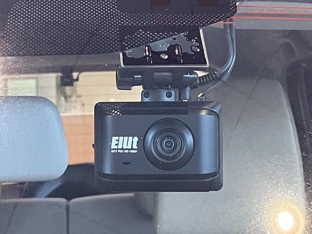 アルトラパン X 禁煙車 ワンオーナー パナソニック製8インチナビ 全方位モニター 前後ドライブレコーダー 14インチアルミホイール キーレス 間欠ワイパー HIDヘッドランプ オートライトシステム シートヒーター(6枚目)