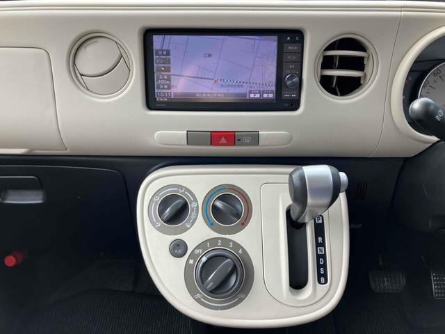 ミラココア ココアＸスペシャル　ＥＴＣ　ナビ　ＴＶ　キーレスエントリー　電動格納ミラー　ベンチシート　ＣＶＴ　盗難防止システム　ＡＢＳ　ＣＤ　ＤＶＤ再生　ＵＳＢ　ミュージックプレイヤー接続可　Ｂｌｕｅｔｏｏｔｈ　衝突安全ボディ（10枚目）