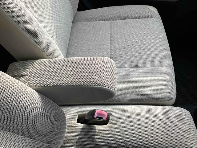 ミラココア ココアＸスペシャル　ＥＴＣ　ナビ　ＴＶ　キーレスエントリー　電動格納ミラー　ベンチシート　ＣＶＴ　盗難防止システム　ＡＢＳ　ＣＤ　ＤＶＤ再生　ＵＳＢ　ミュージックプレイヤー接続可　Ｂｌｕｅｔｏｏｔｈ　衝突安全ボディ（16枚目）